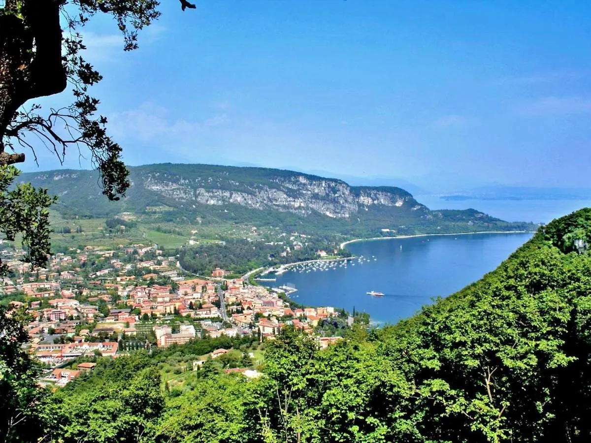 Belvilla By Oyo Panorama Ventisette Bardolino 0*,  Italy